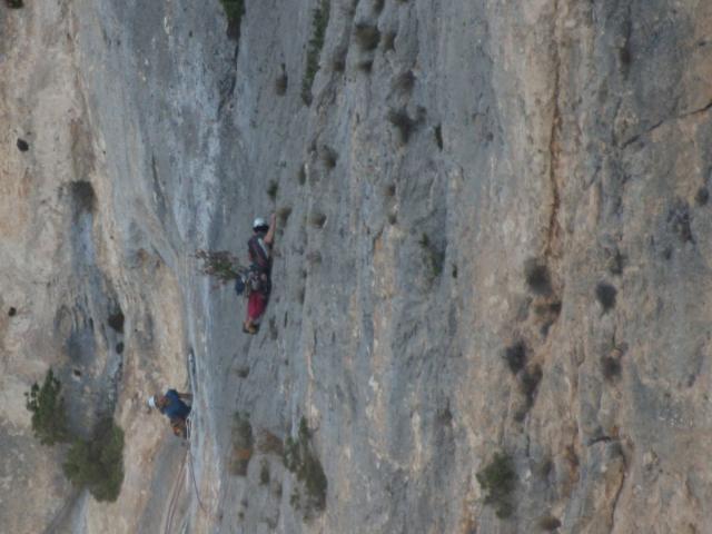 totoXe dans la traversée en 6b+