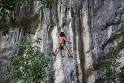 Antoine dans "poil du Hulk"